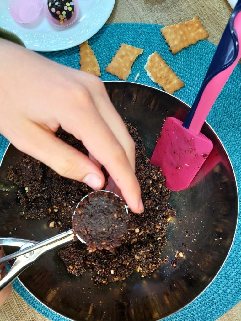 How To Make Your Homemade Chocolate Balls The Easiest Way  - A Cup Full of Sprinkles