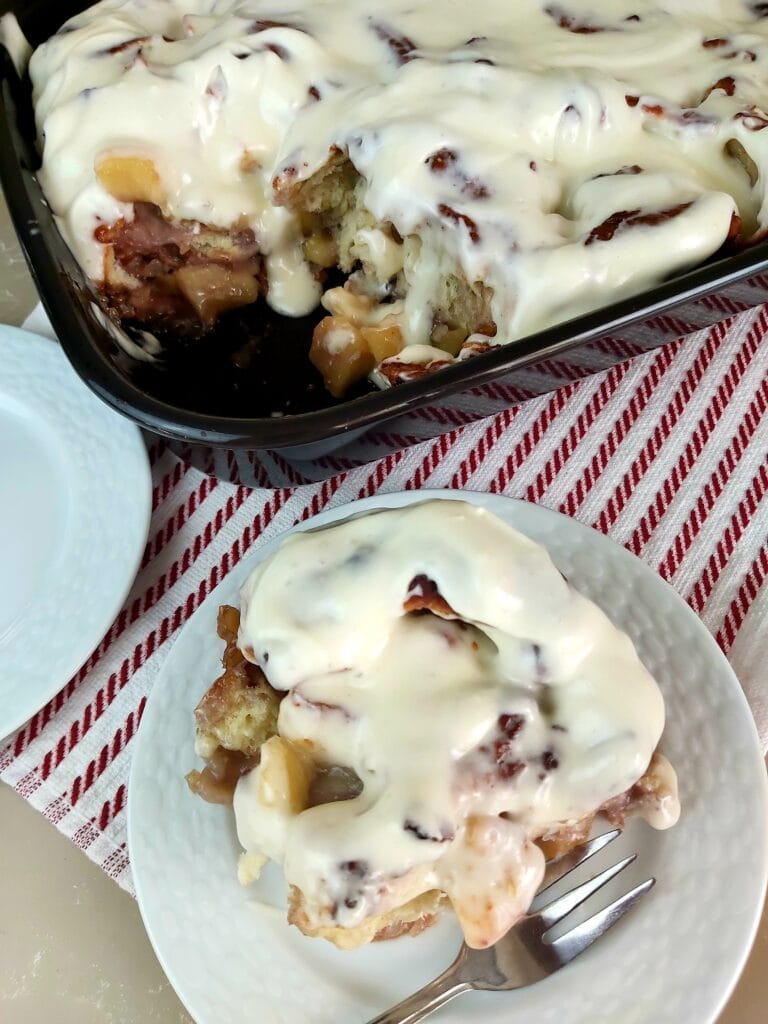 Apple Cinnamon Rolls - A Cup Full of Sprinkles