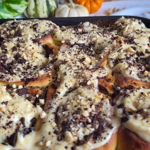 Pumpkin-Dark-Chocolate-Cinnamon-Rolls